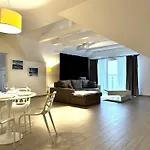 Stubai - Self Check-in 20h - Parking & Lift Apartment *