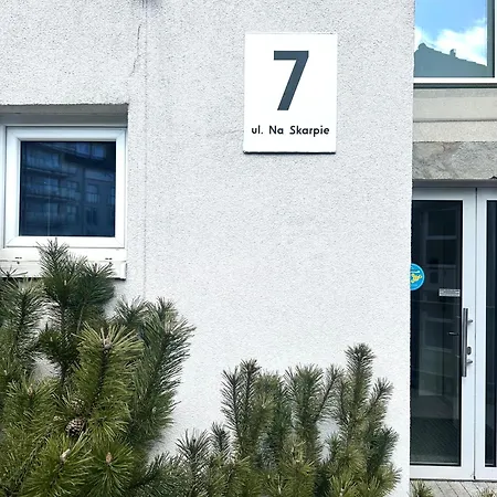 Stubai - Self Check-in 20h - Parking & Lift *