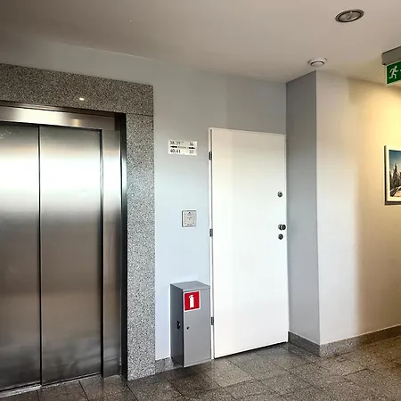 Stubai - Self Check-in 20h - Parking & Lift Apartamento *