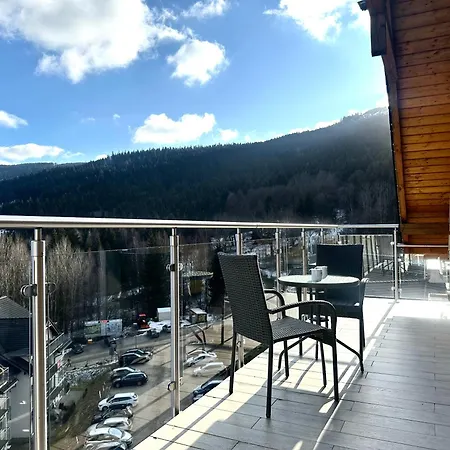 Stubai - Self Check-in 20h - Parking & Lift Apartment Sienna (Klodzko)