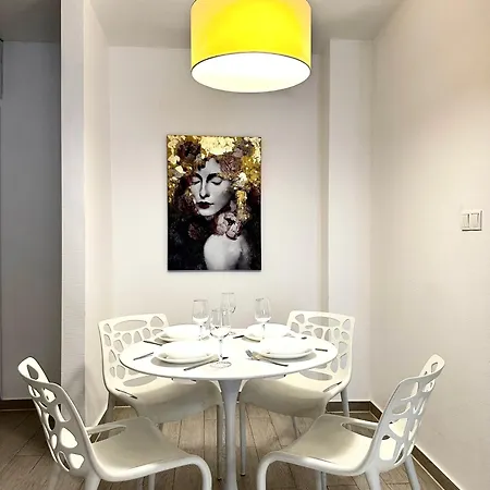 Stubai - Self Check-in 20h - Parking & Lift Apartamento