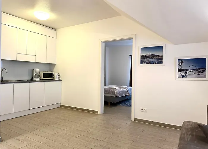 Stubai - Self Check-in 20h - Parking&lift *