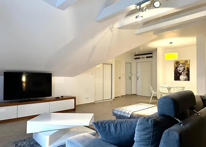 Stubai - Self Check-in 20h - Parking&lift